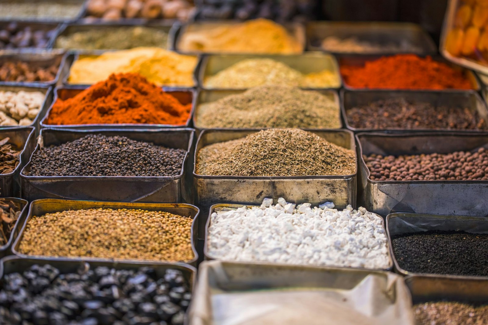 İstanbul Kapalıçarşı'da satılan baharatlar