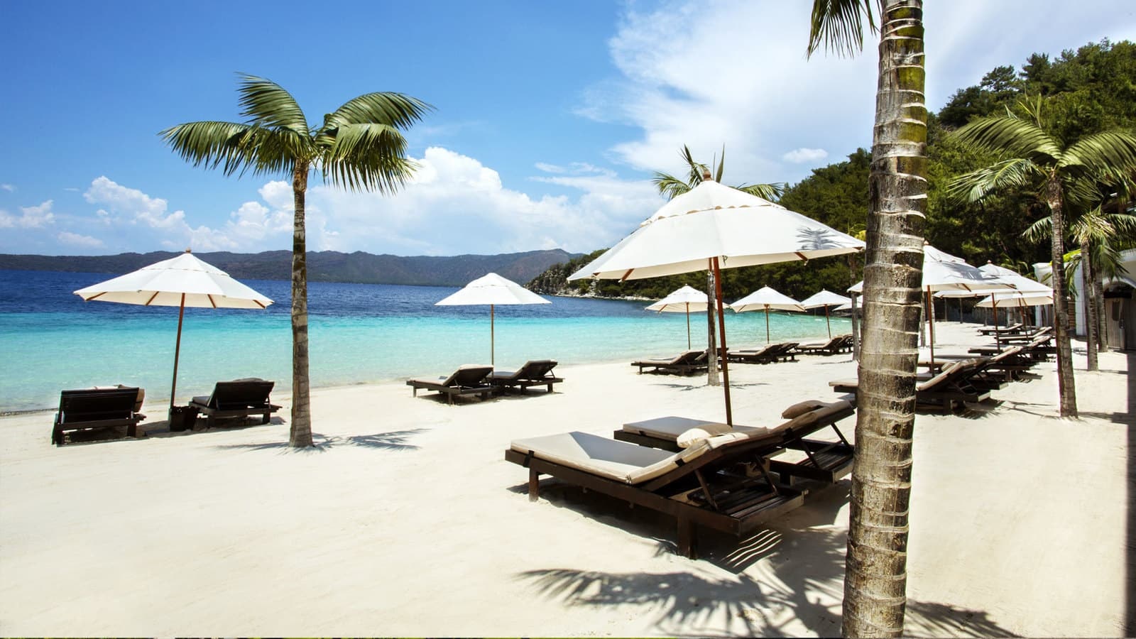 Bayanlara özel plajları ile en çok tercih edilen tatil köyleri