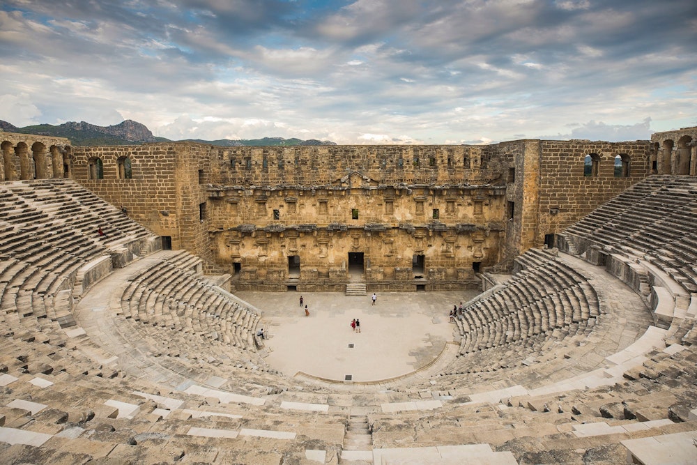 المسرح الروماني القديم في أسبندوس