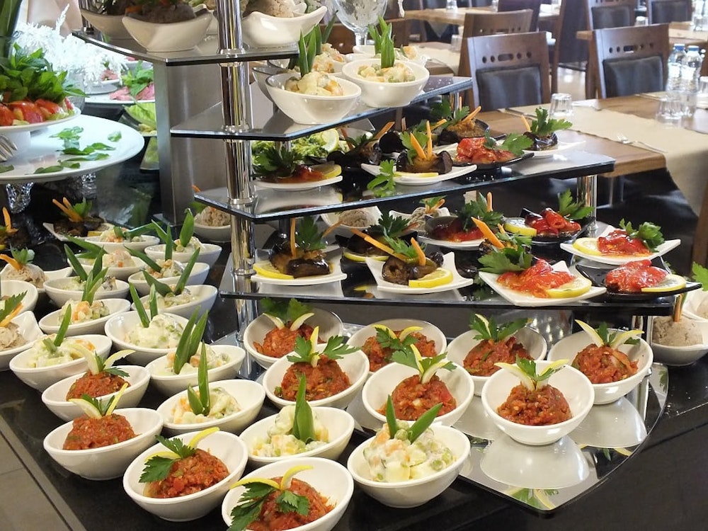 Yalova’da sunulan helal yiyecekler