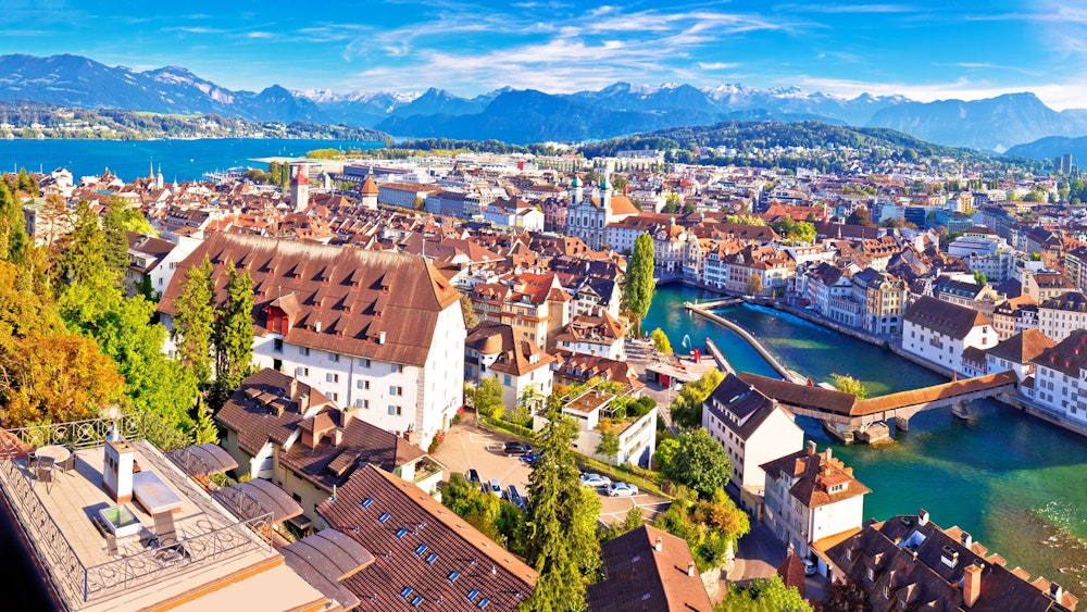Lucerne - Combinaison spectaculaire entre ville et nature