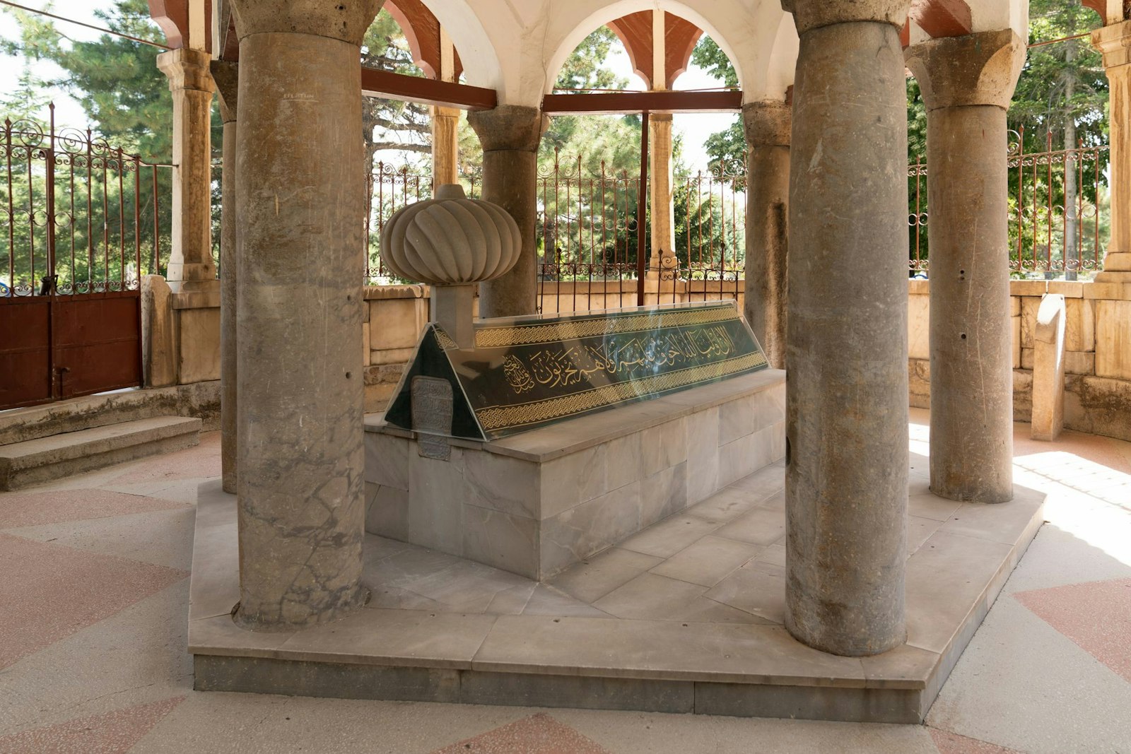 Nasreddin Hoca Türbesi