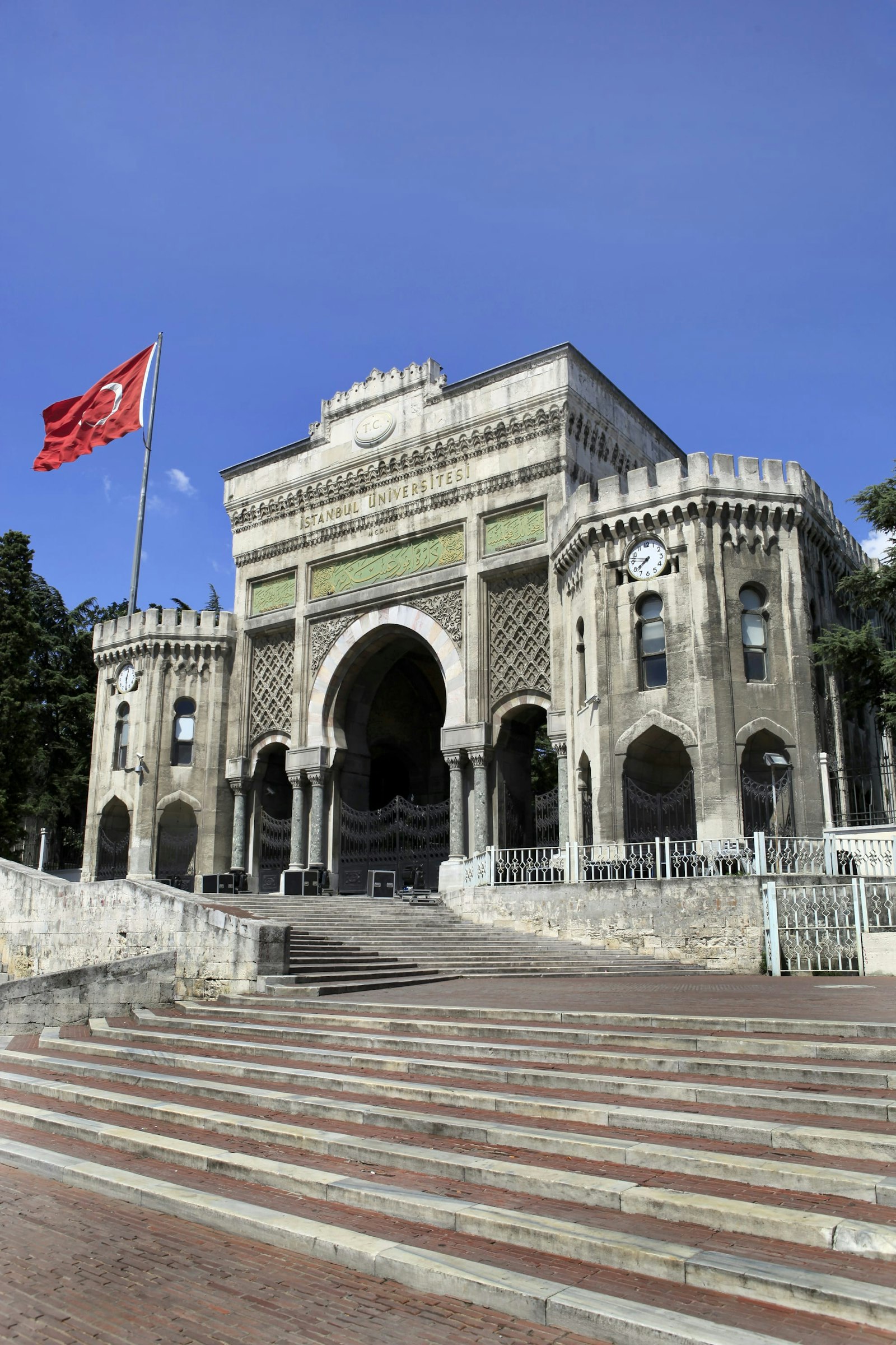 Istanbul University