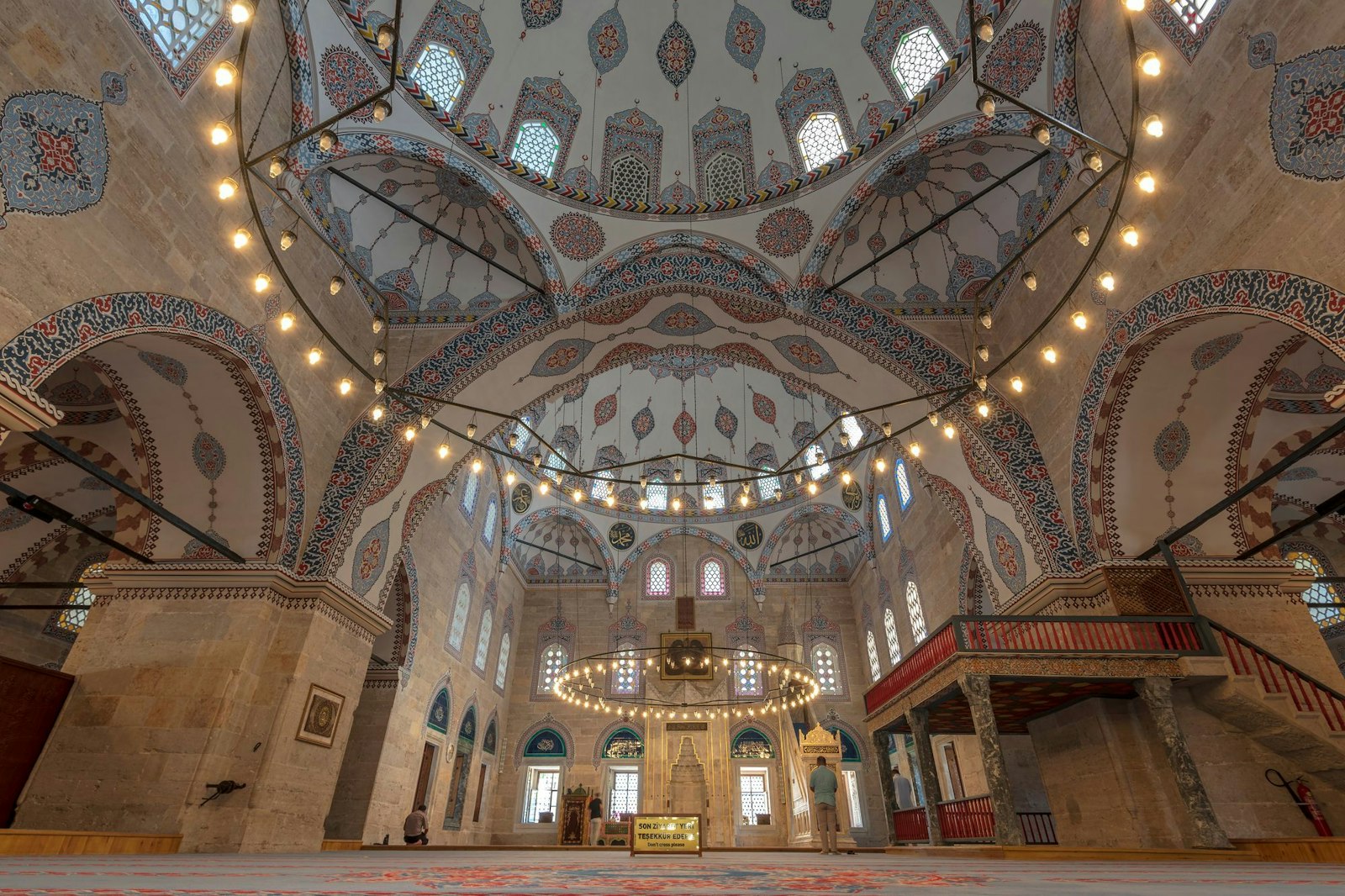 Innenraum der Amasya-Sultan-Bayezid-II.-Moschee
