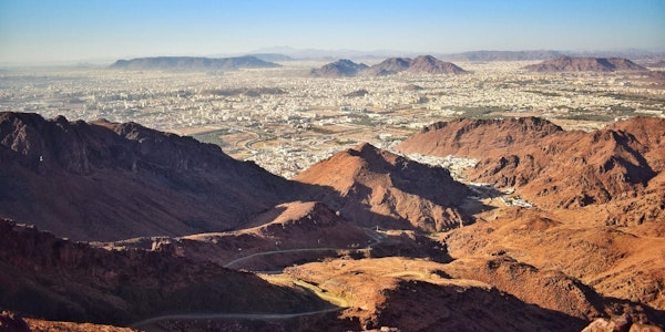 Journeys of Faith: The Hijrah from Makkah to Madinah