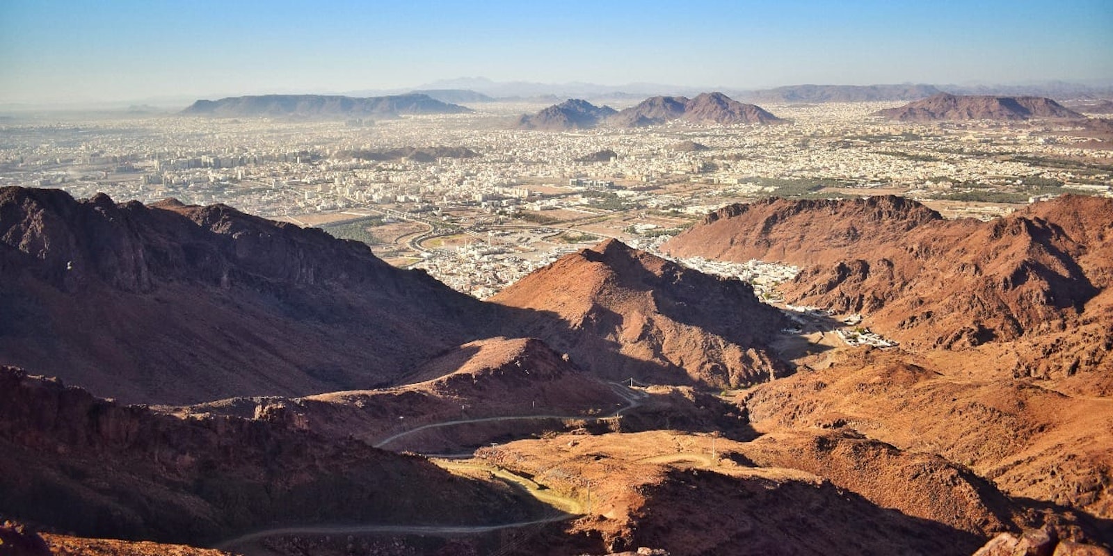 Journeys of Faith: The Hijrah from Makkah to Madinah