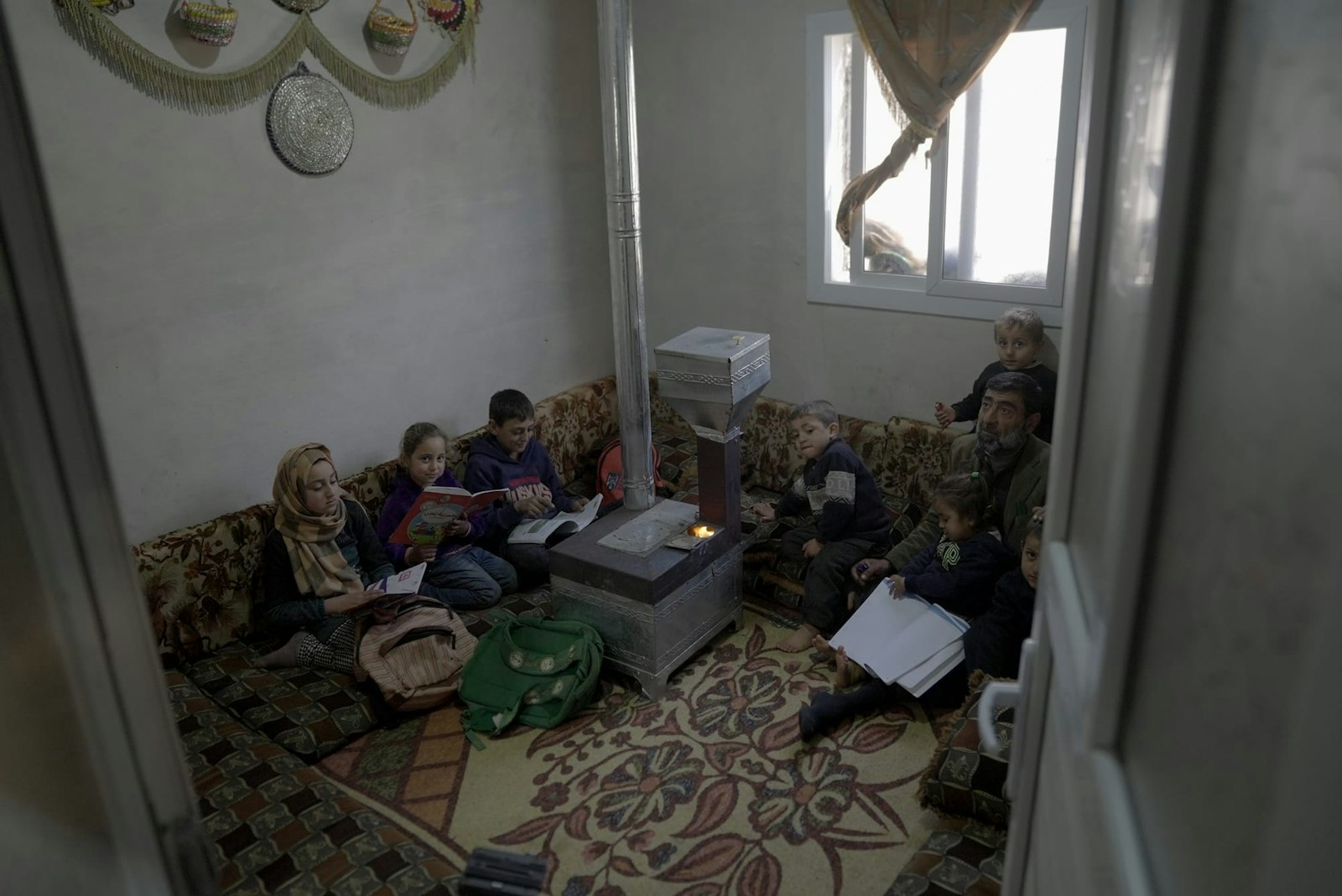 Çocukların artık ders çalışabilecekleri bir yerleri var