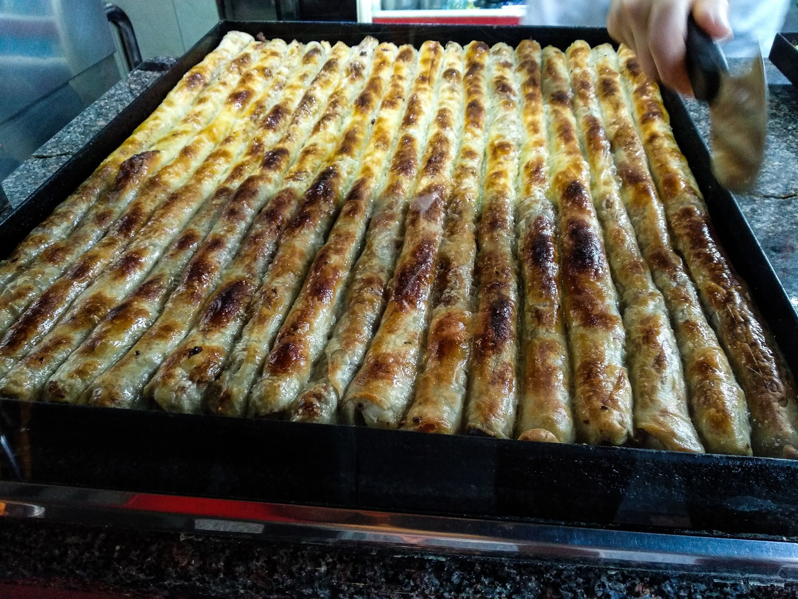 Традиционный боснийский бурек