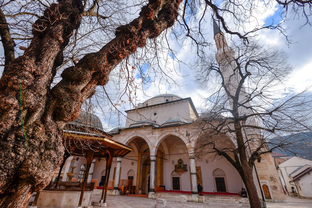 Gazi Hüsrev Bey Camii