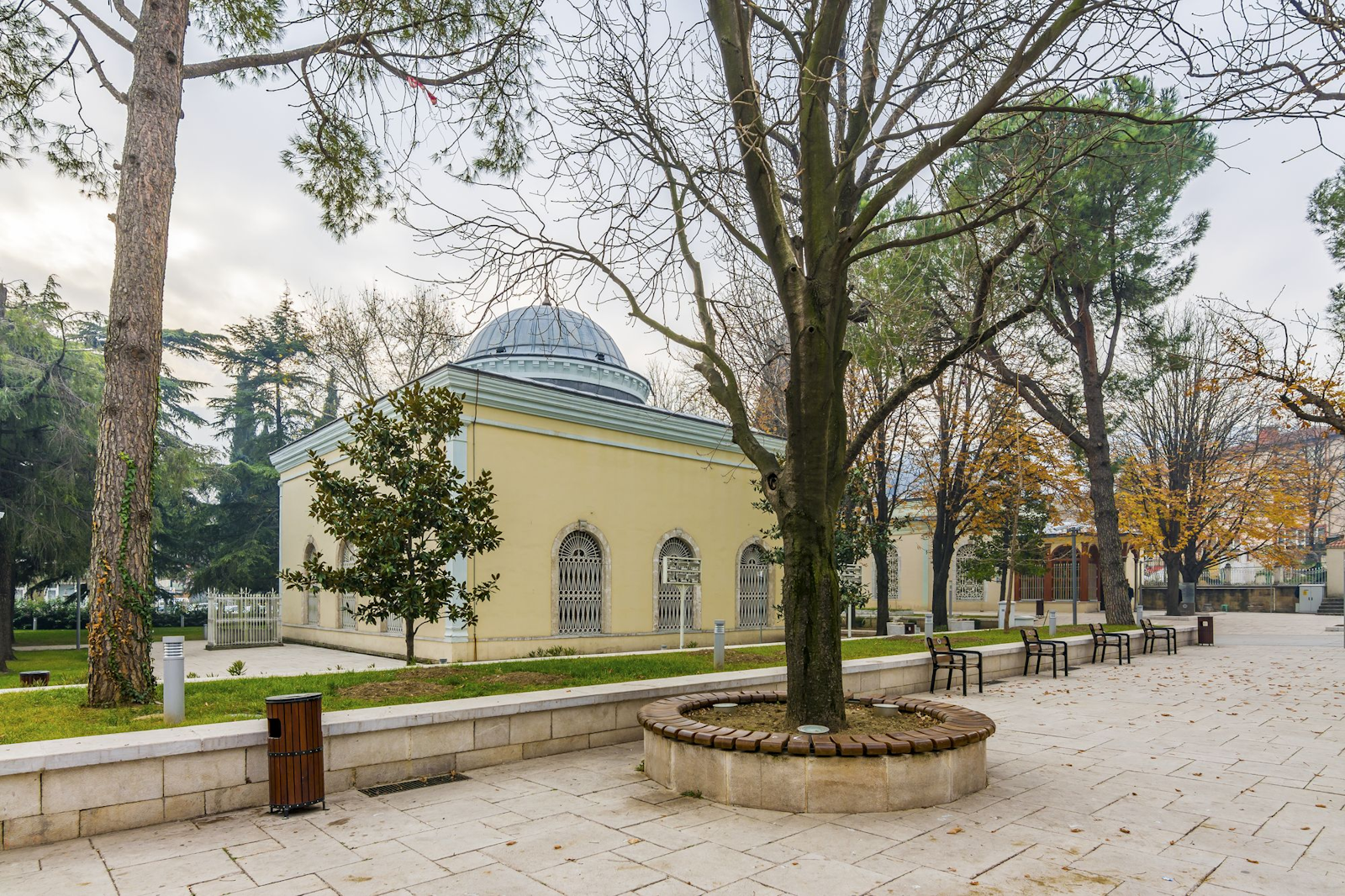 Гробницы Османа Гази и Орхана Гази