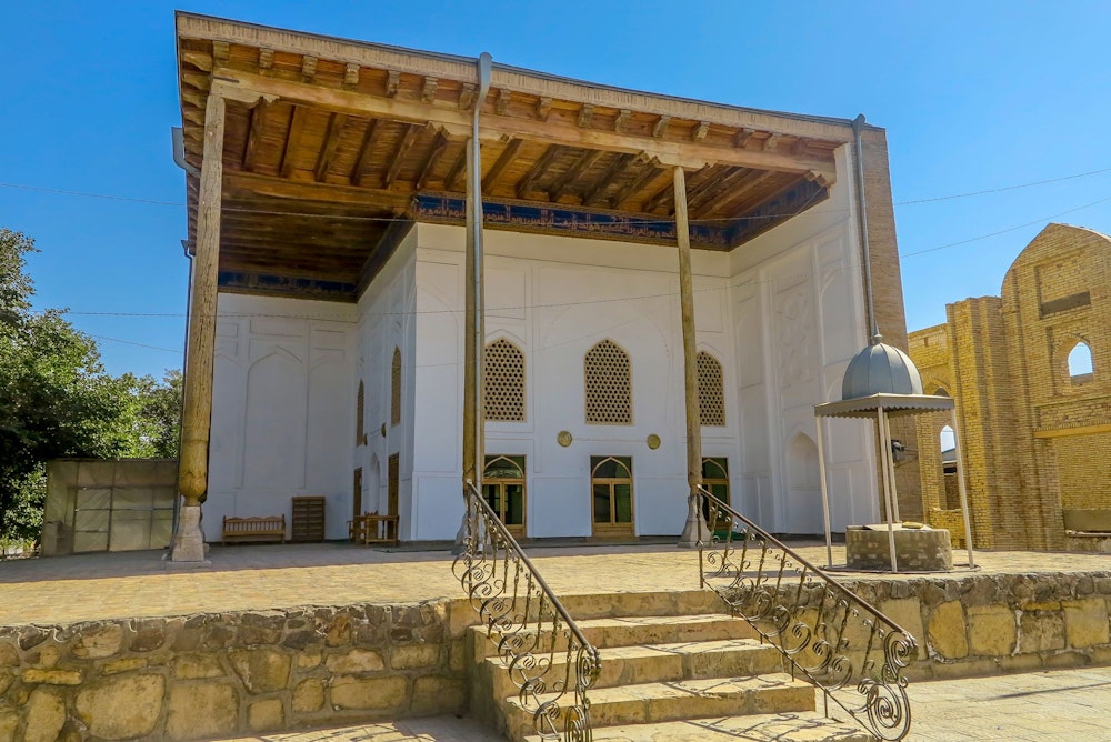 Baland Mosque Wooden Columns Viewpoint