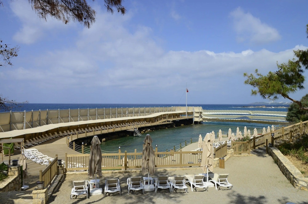 Пляжная зона только для женщин в отеле Wome Deluxe