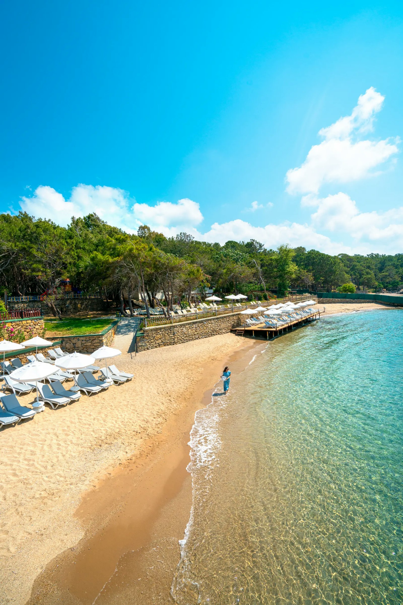 Modern Saraylar bayanlara özel plaj alanı