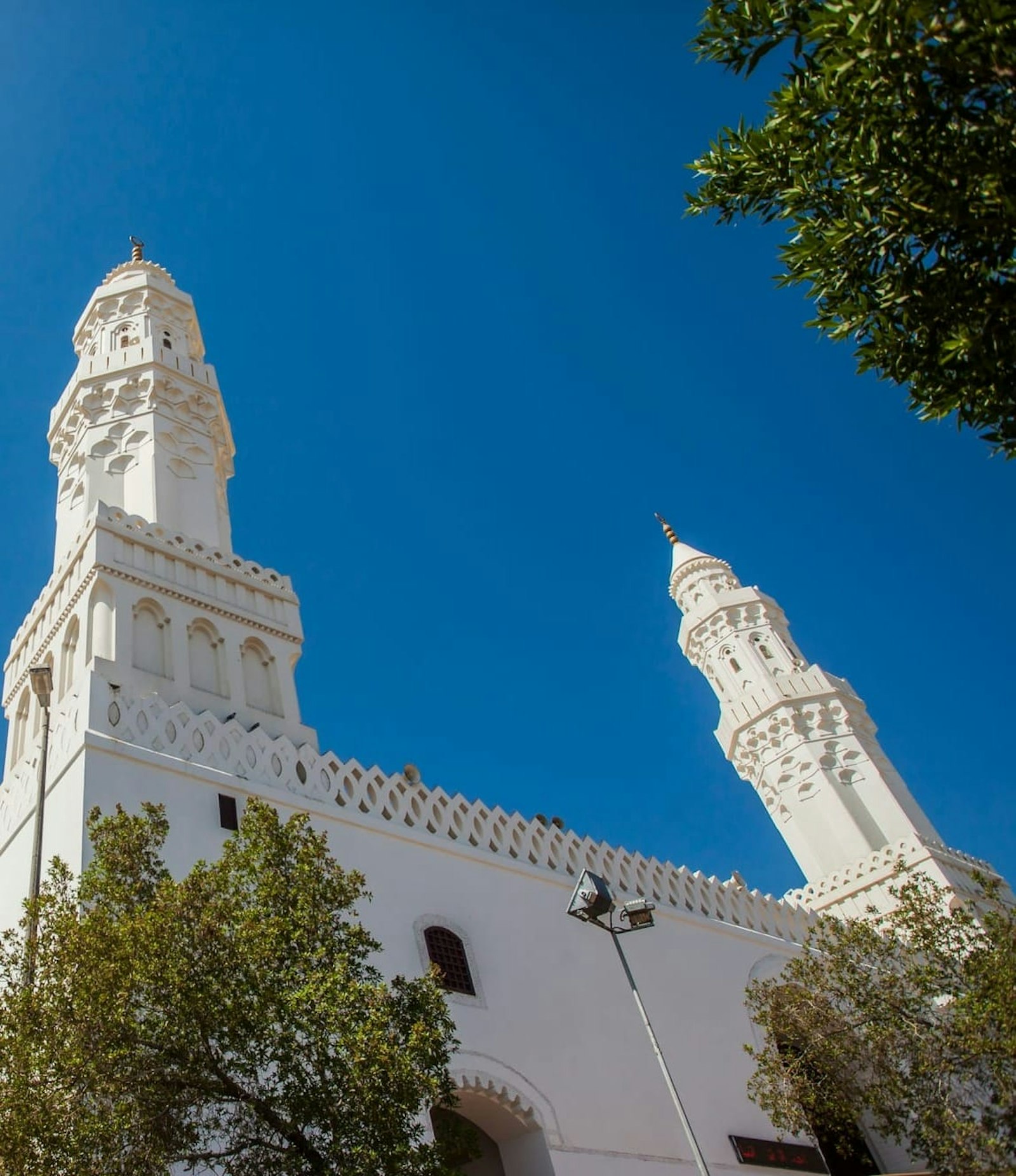 İki kıbleli mescit Mescid-i Kıbleteyn