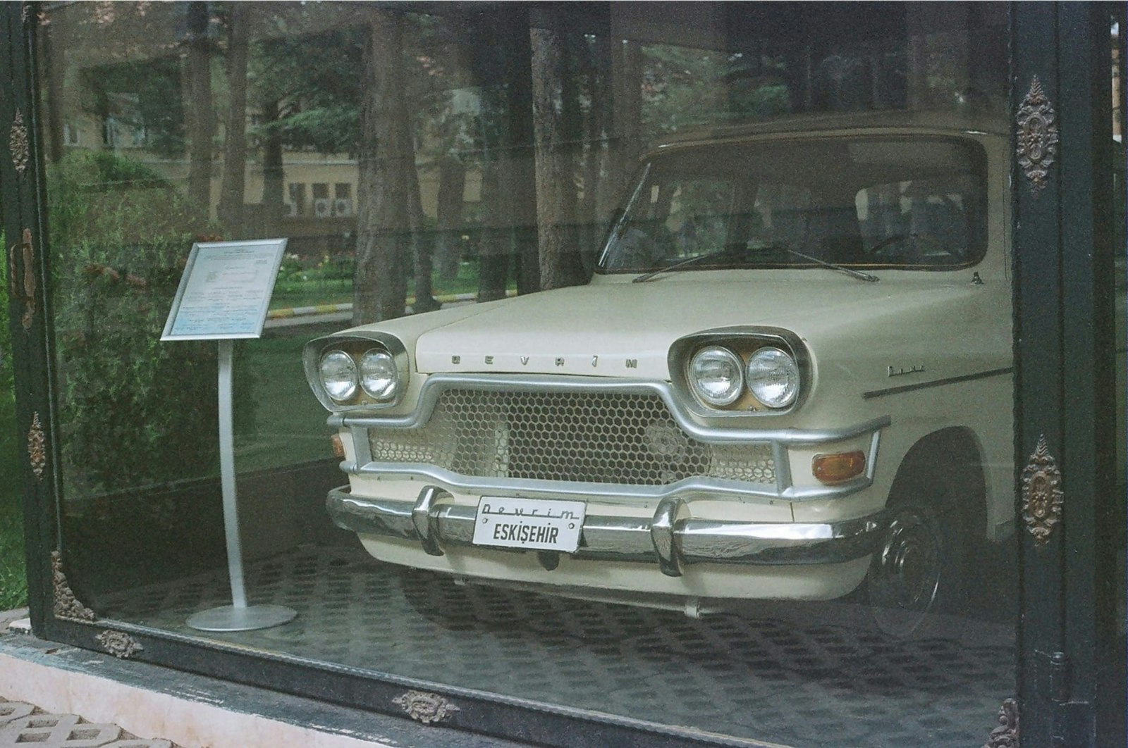 Türkiye'nin ilk yerli otomobili Devrim