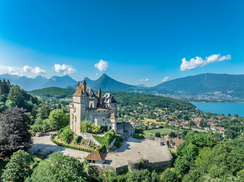 Schloss Menthon-Saint-Bernard