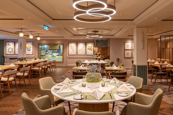 La Tavola - Italian Restaurant