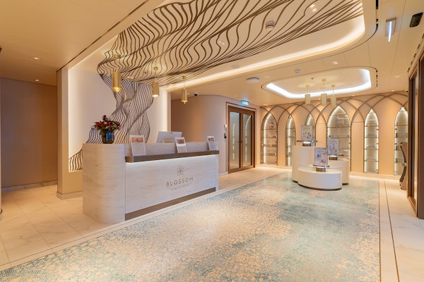 Blossom By AROYA SPA