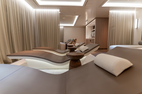 Blossom By AROYA Thermal Suite