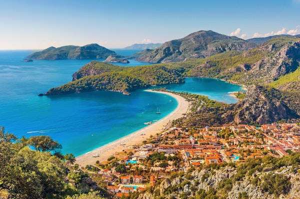 Fethiye'de Gezilecek En İyi 10 Yer ve İslami Tatil Rehberi