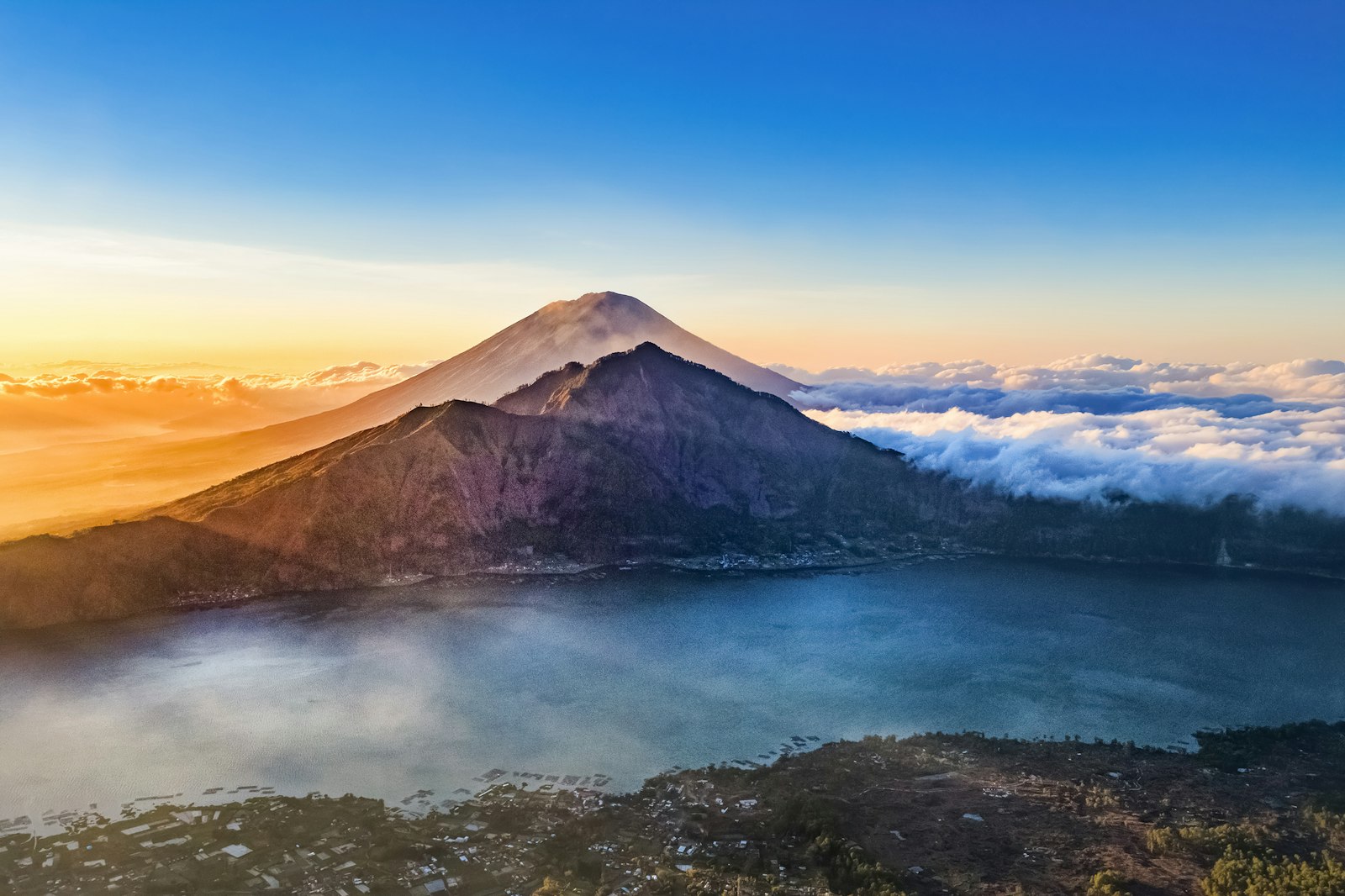 Batur bei Sonnenaufgang