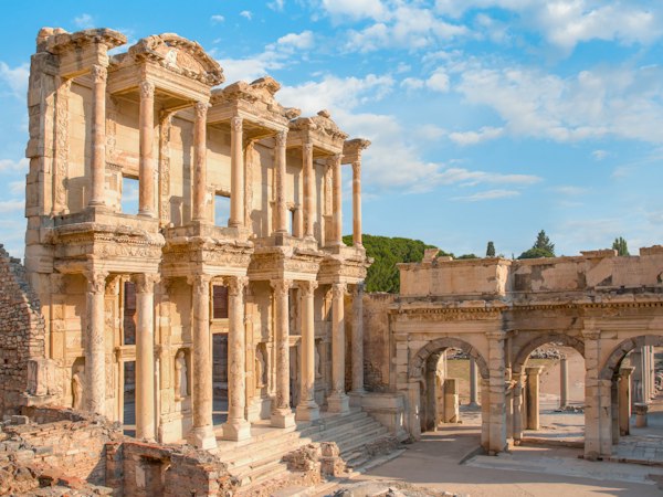 7 gecə: İskəndəriyyədən İstanbula və Egey dənizinə