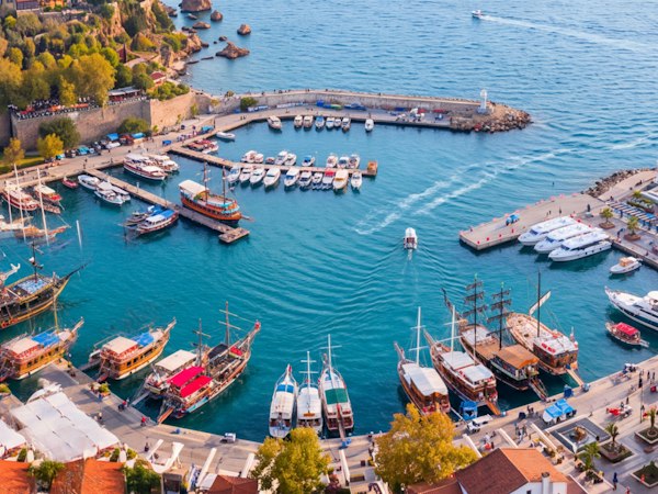 7 gecə: Bodrum, Antalya və İskəndəriyyə