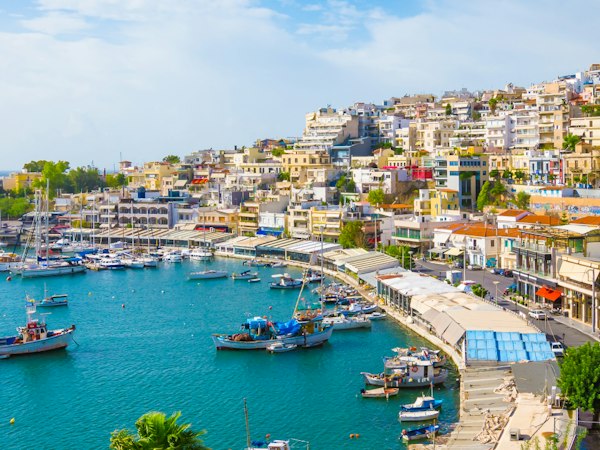 14 gecə: canlı şəhərlər və gözəl Aralıq dənizi sahilləri