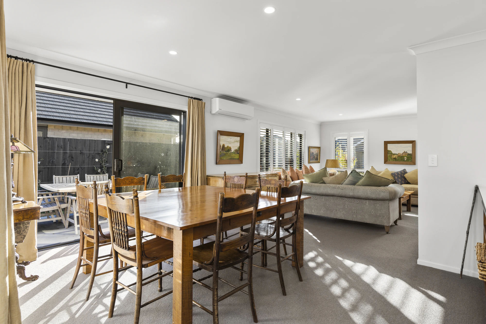 dining room