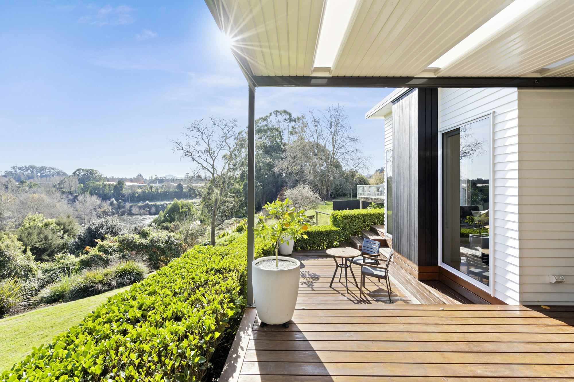 balcony