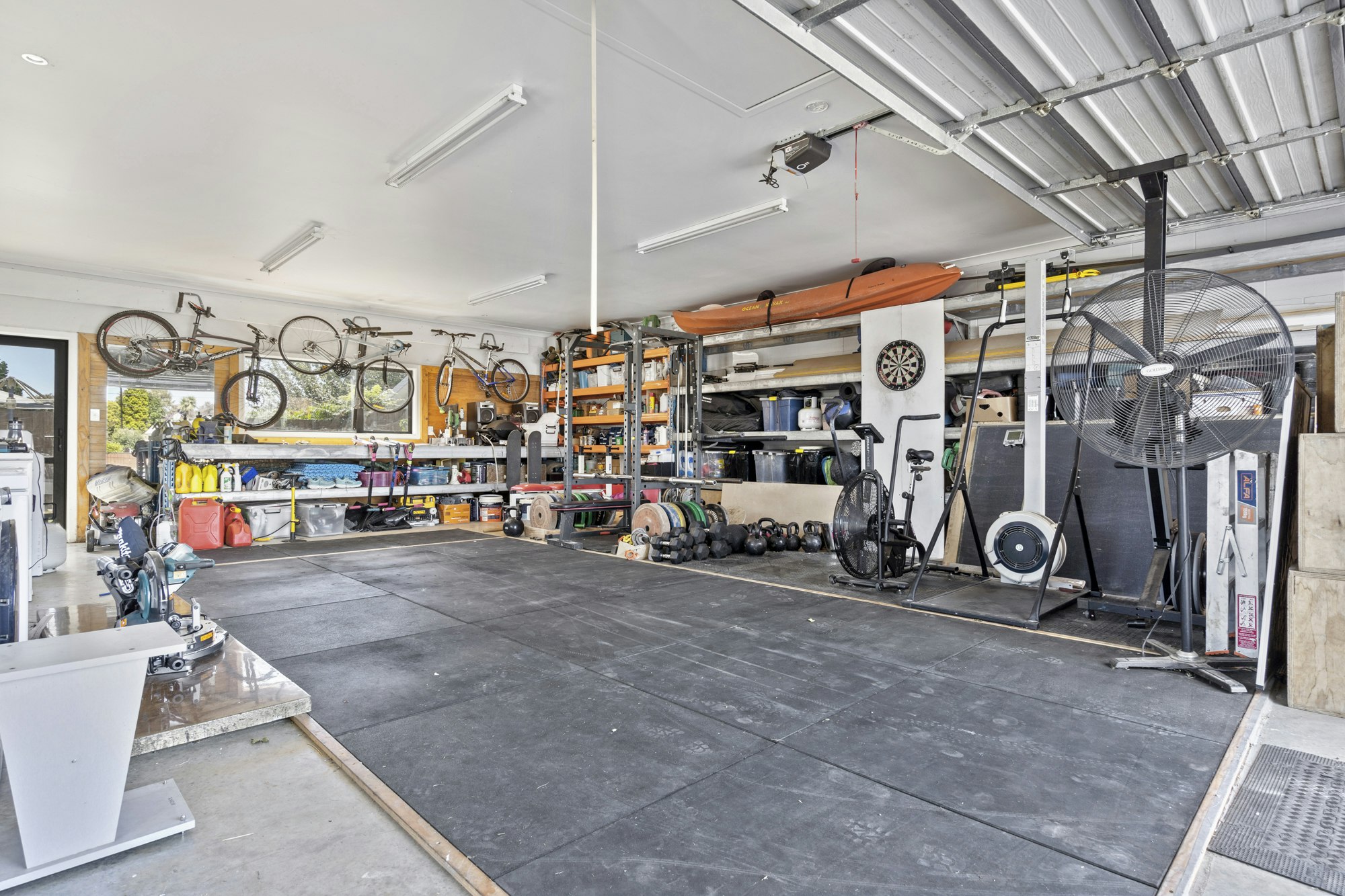 garage