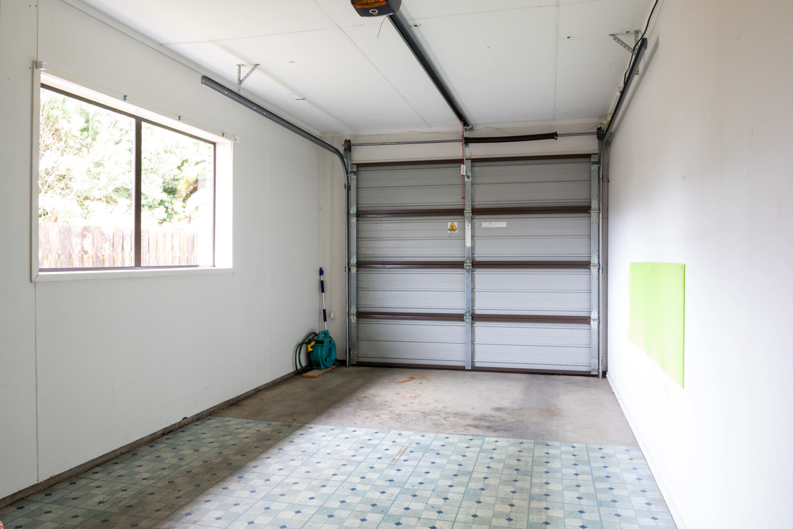 garage