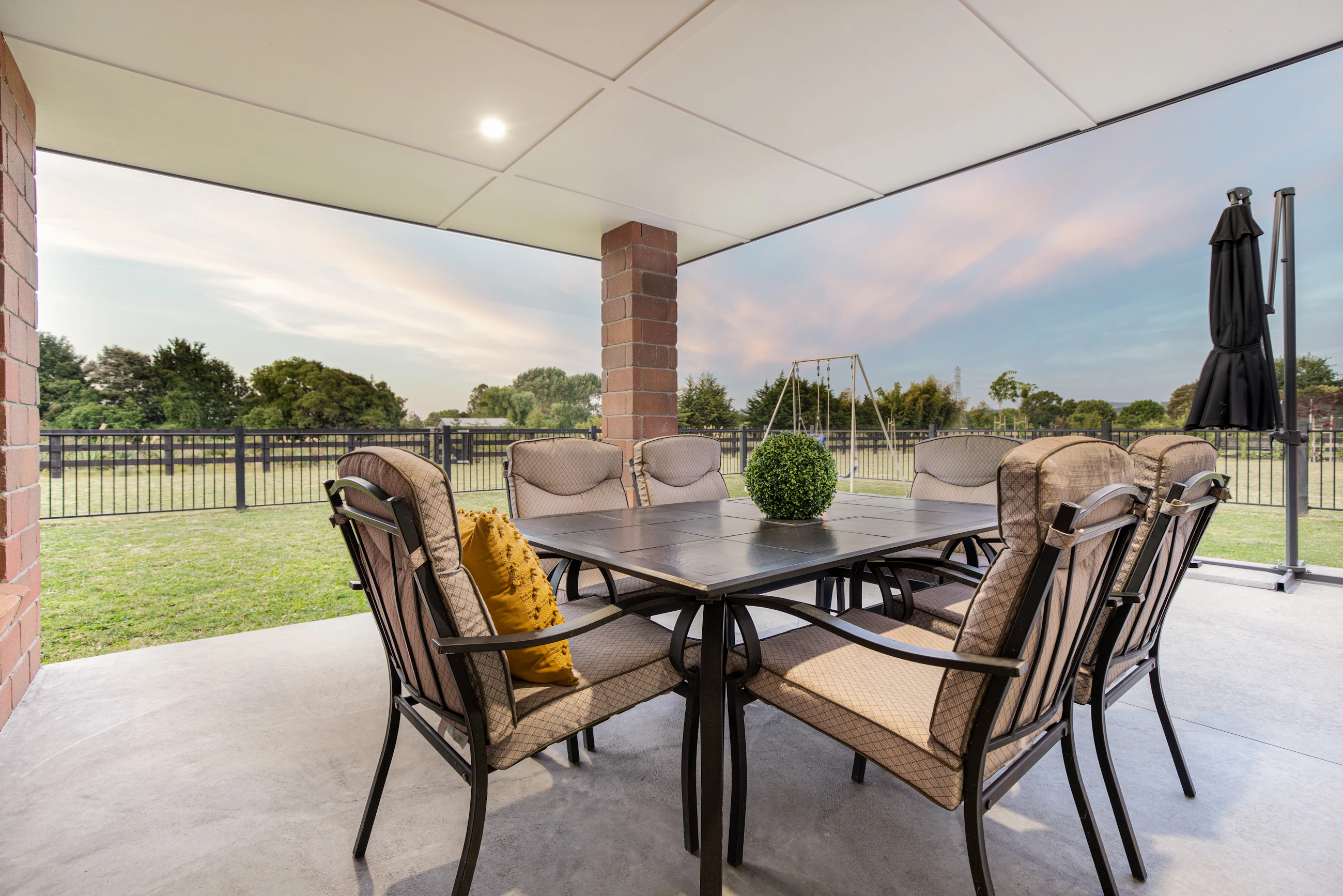 dining table