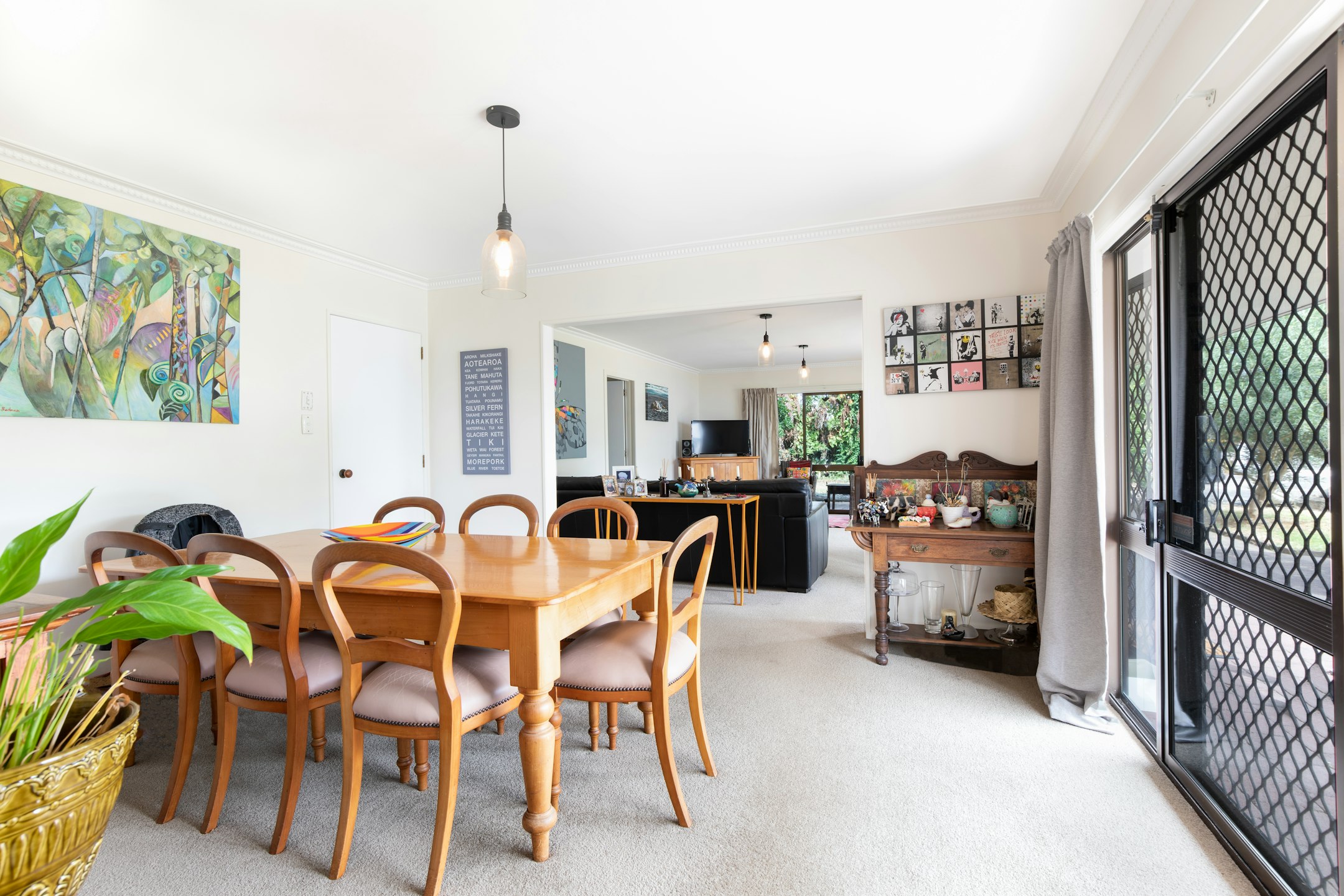dining room
