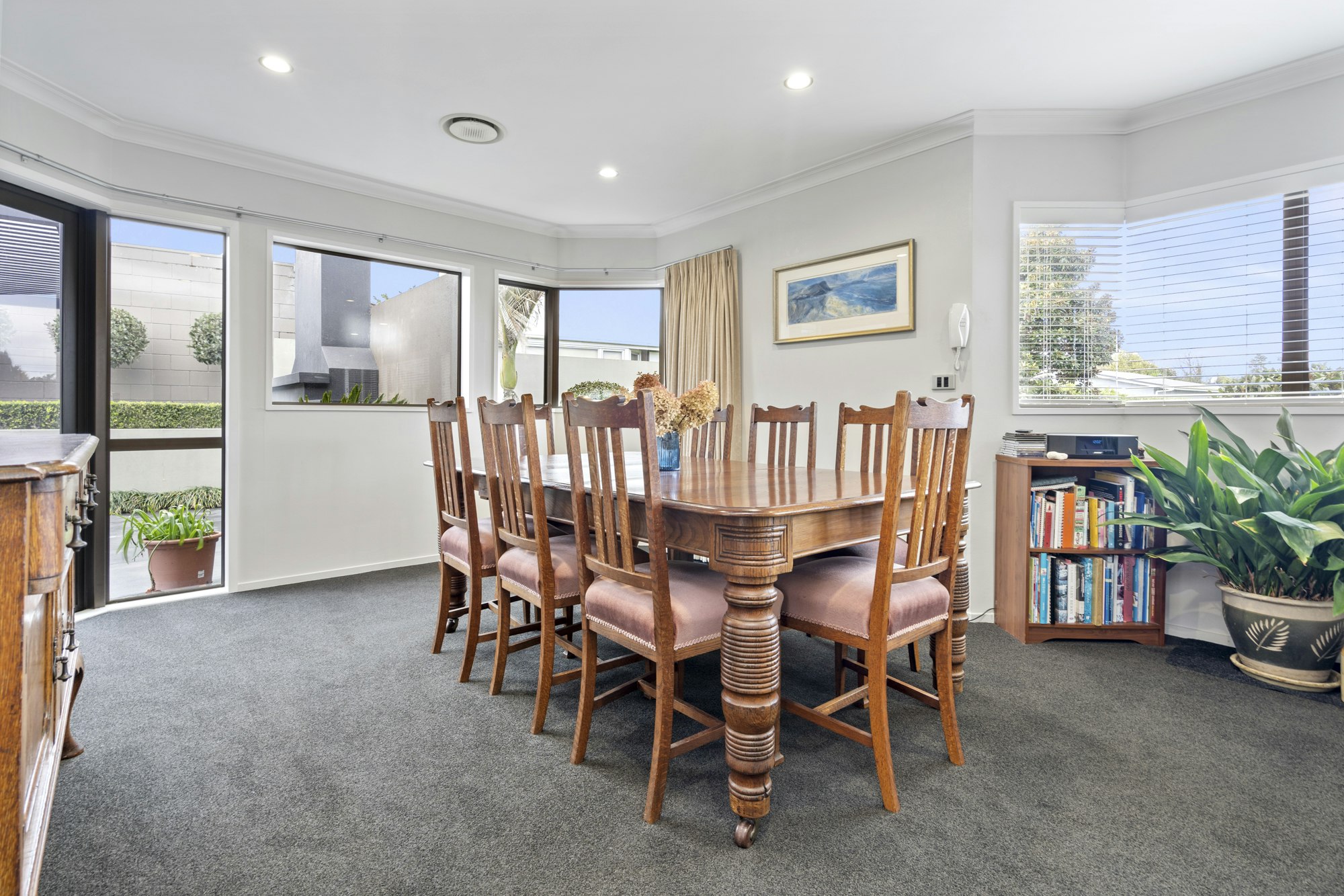 dining room