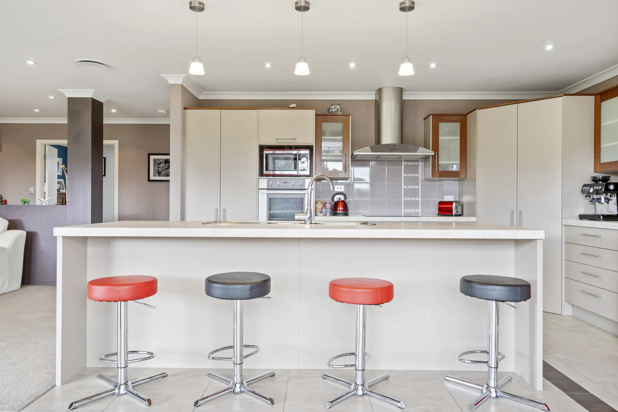 bar stool