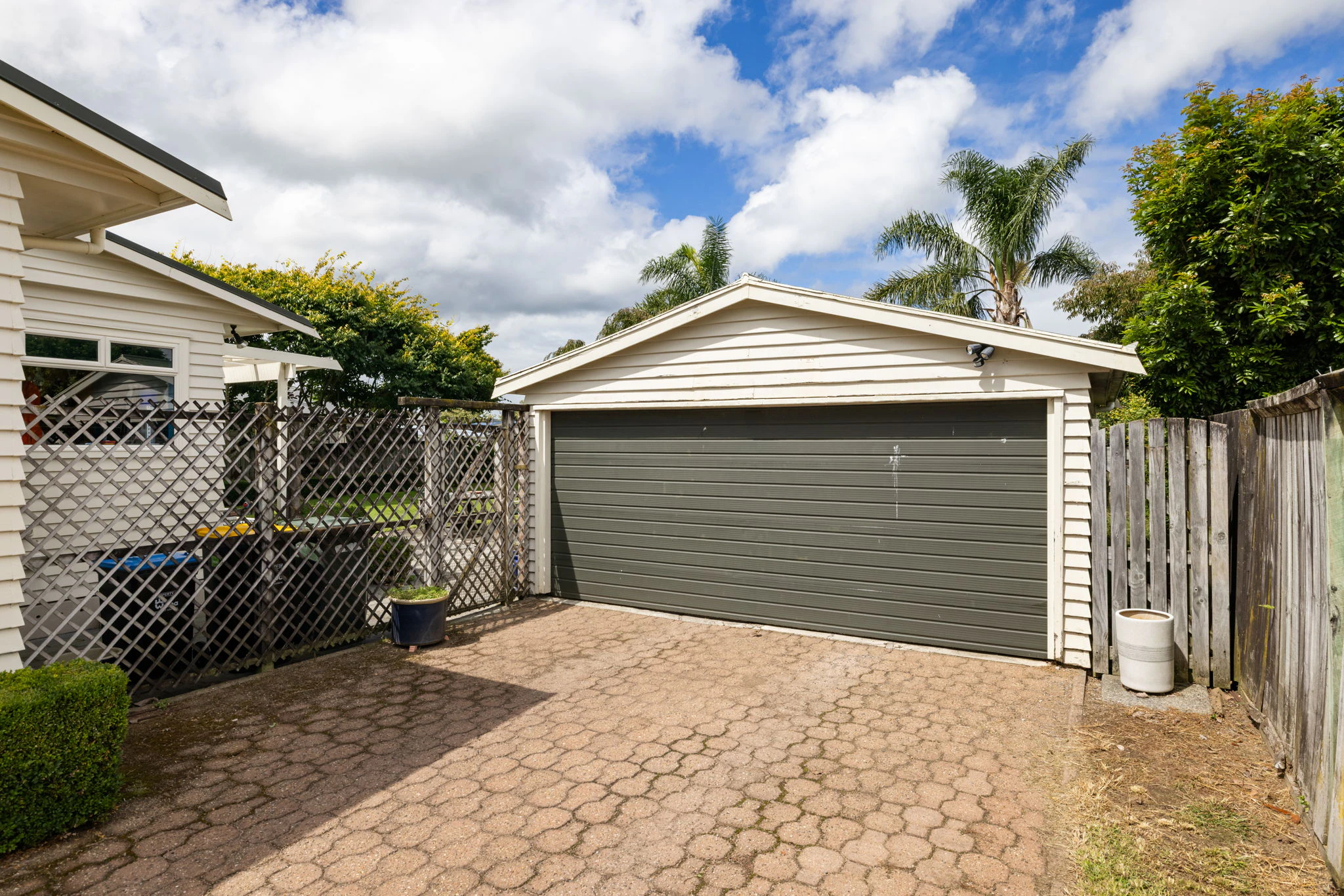 garage