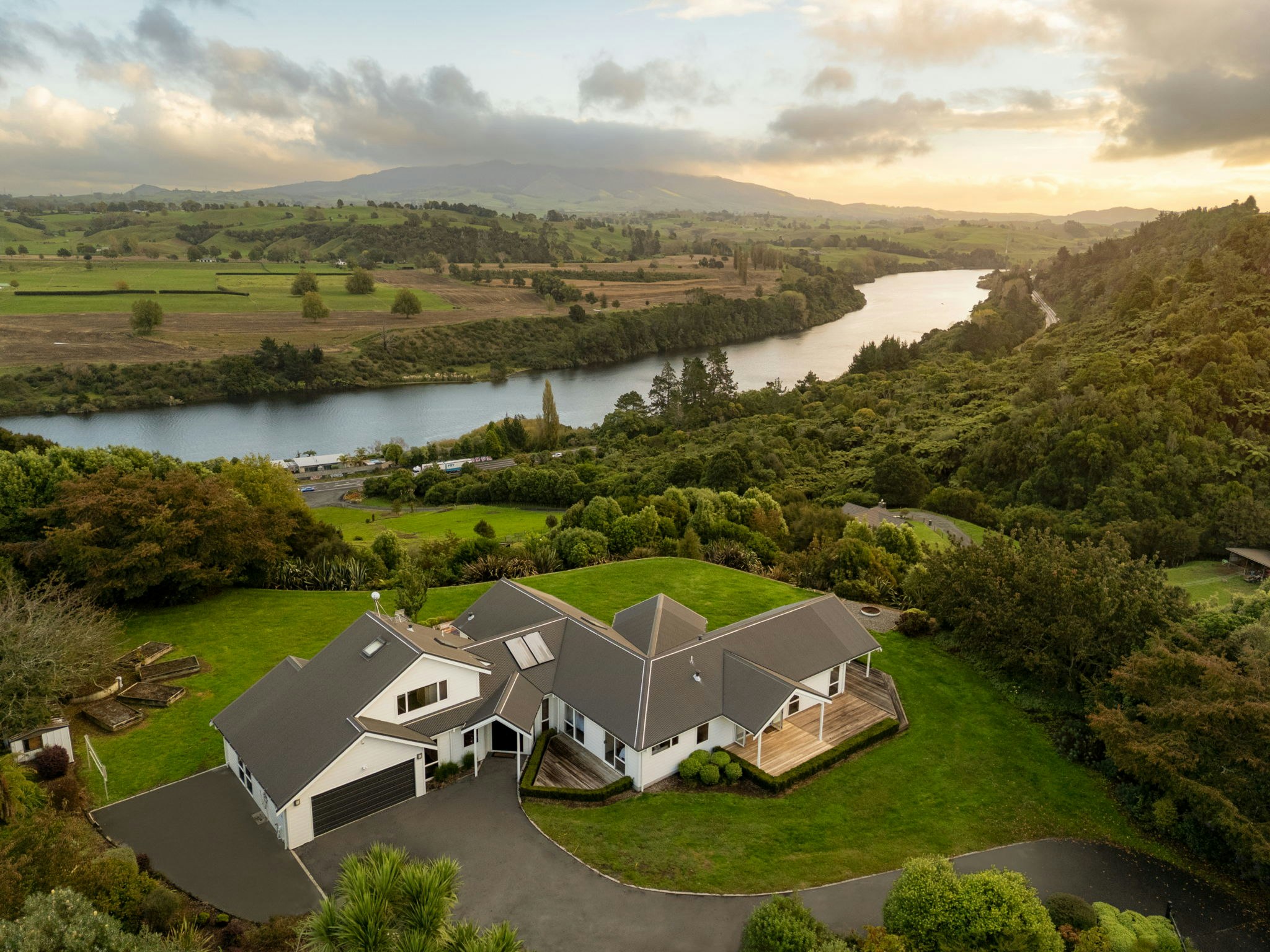 1829i Tirau Road, Karapiro, Waipa, Waikato 3496