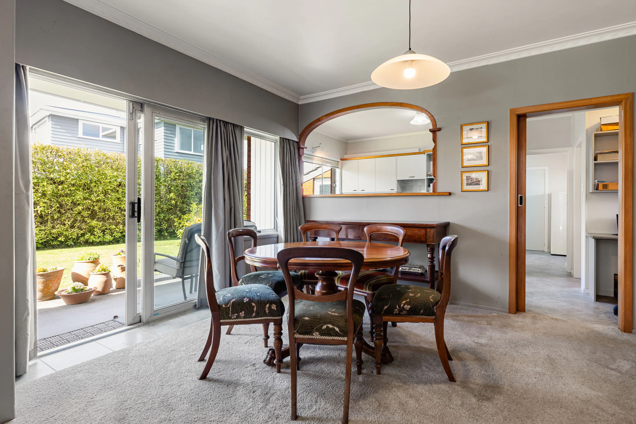 dining room