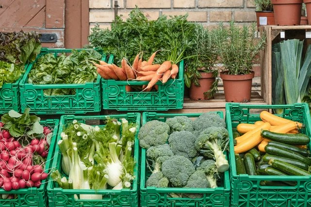 Marktstand mit Gemüse Marktstand mit Gemüse