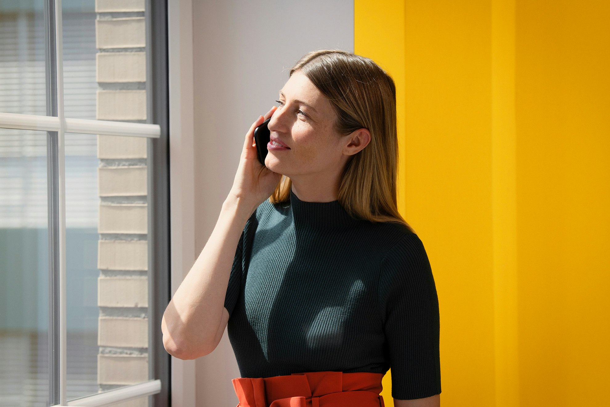 Woman talkin on the phone