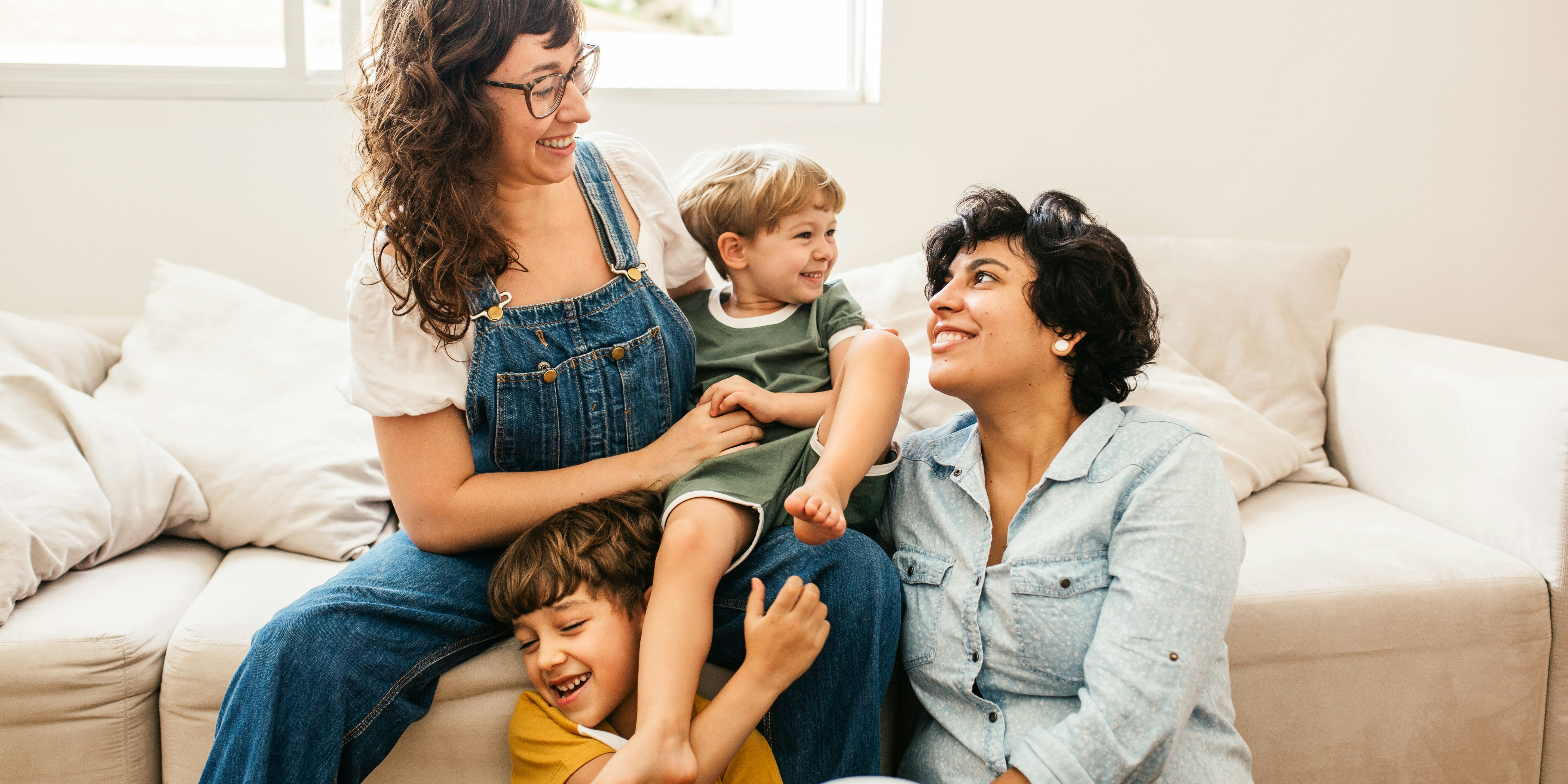 gleichgeschlechtliches_ehepaar_mit_kinder gleichgeschlechtliches_ehepaar_mit_kinder