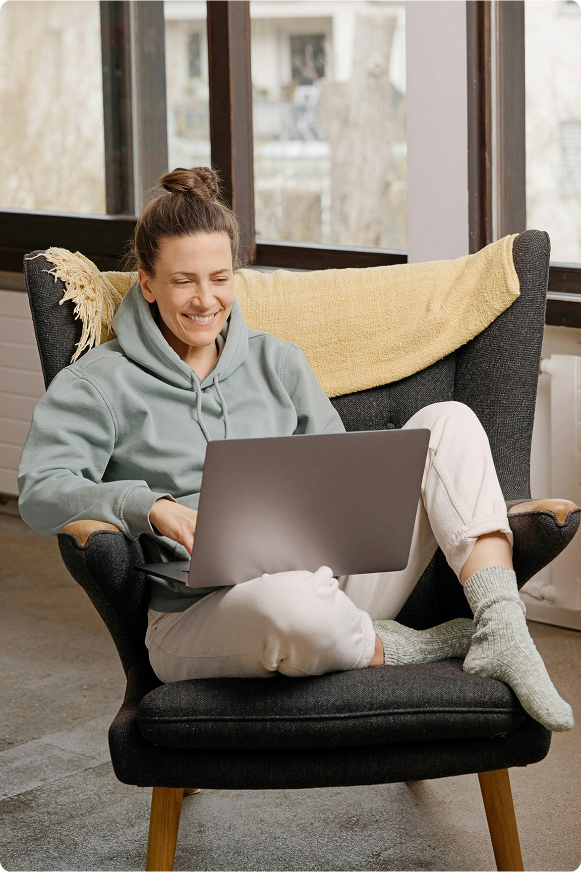 frau_am_laptop