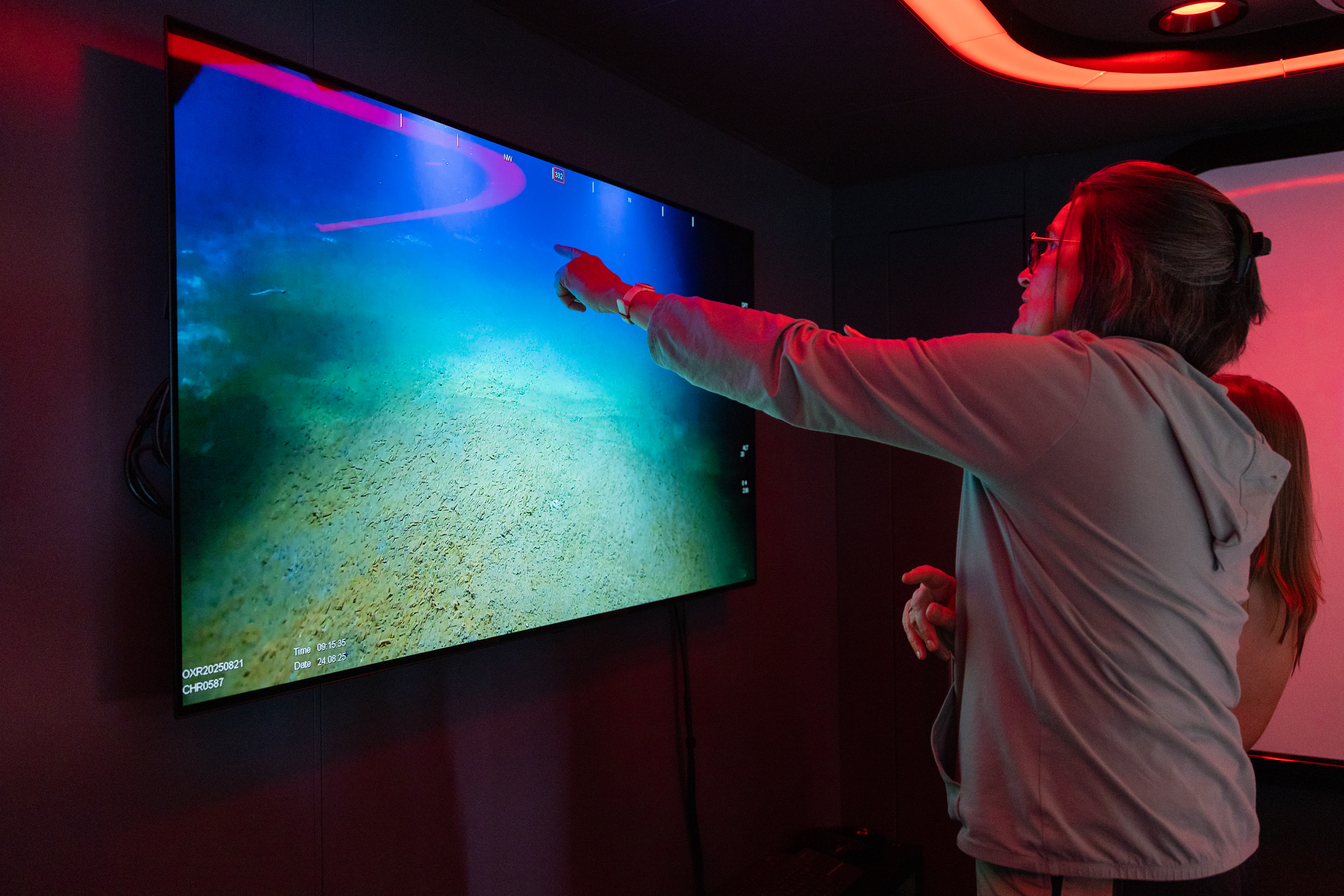 OceanX