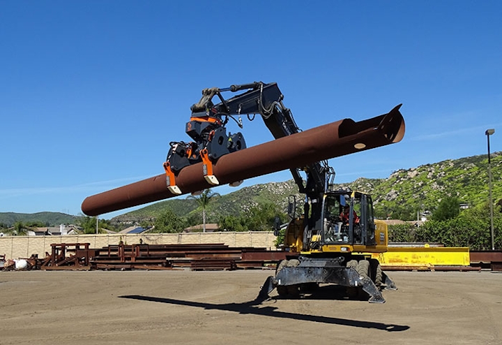 Pipe handler in action