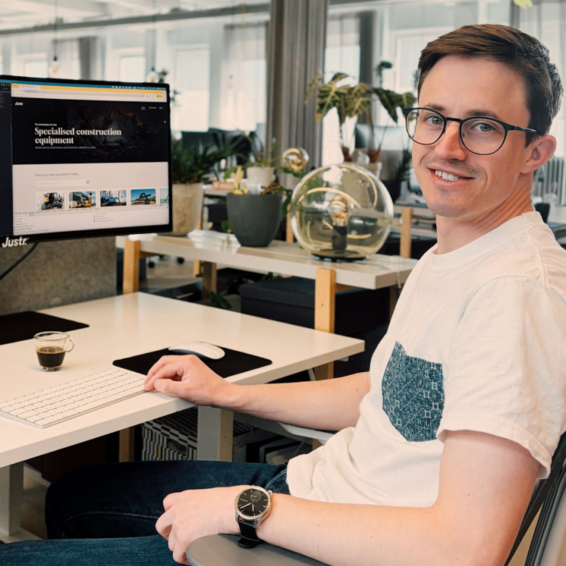 Florent Schildknecht in front if his computer