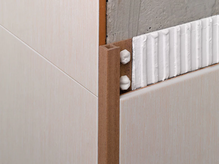 Profili squadrati PVC