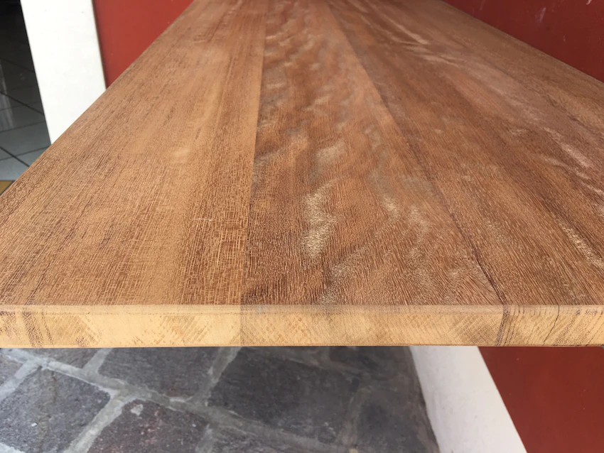 TOP bagno e mensole bagno in iroko massello verniciato