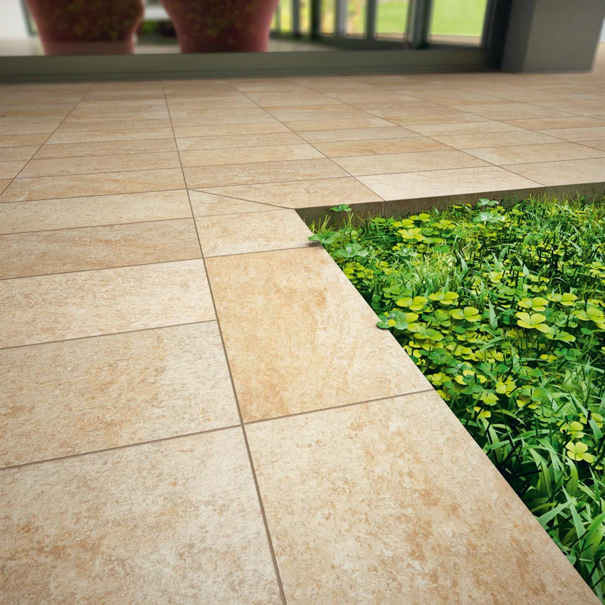 Pavimento in gres porcellanato per esterno Terraforte R11