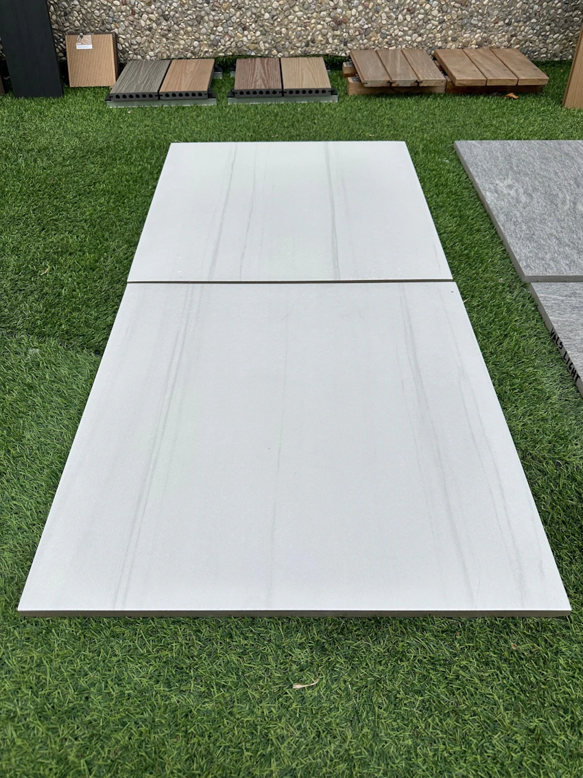 Pavimento in gres galleggiante 2 cm HNA205 Dolomite by Ceramica Del Conca 60x60